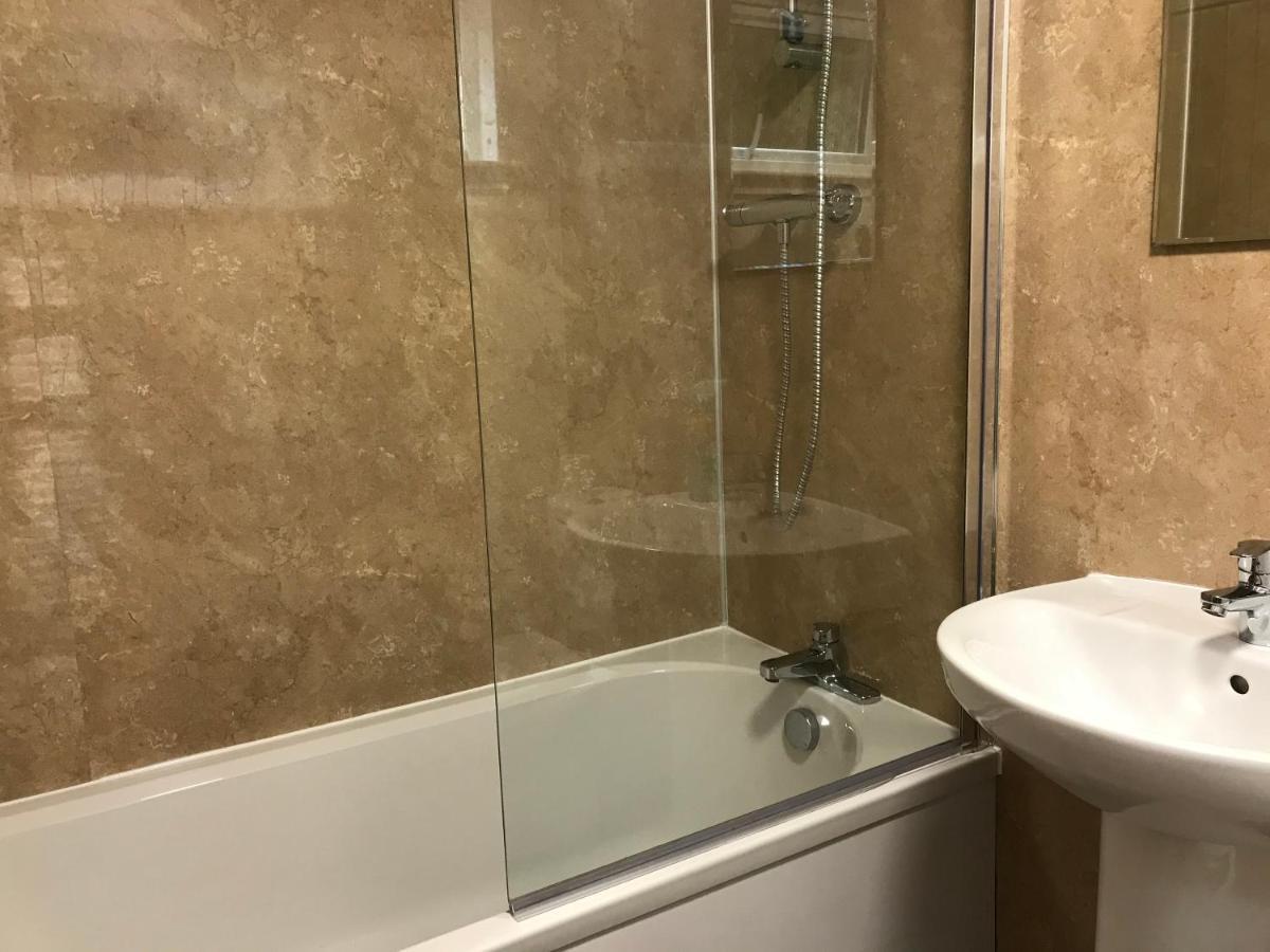 Appin, Beautiful Lochside Apartment With Balcony Fort William Exterior foto
